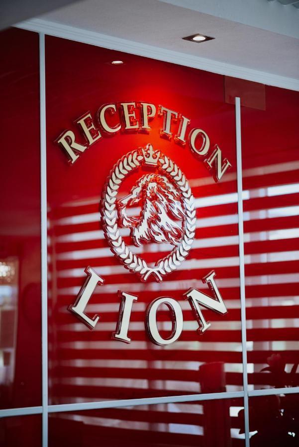 Hotel Lion Ulcinj Exterior photo